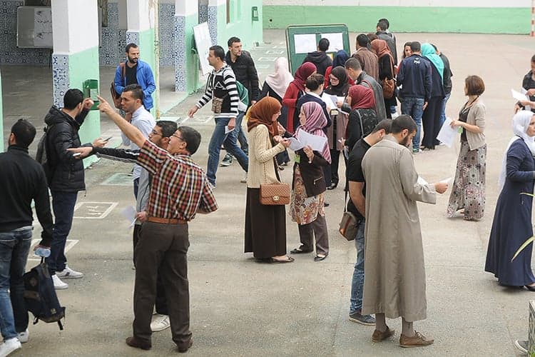شروط التحاق الأساتذة بالرتب التعليمية الجديدة في الجزائر